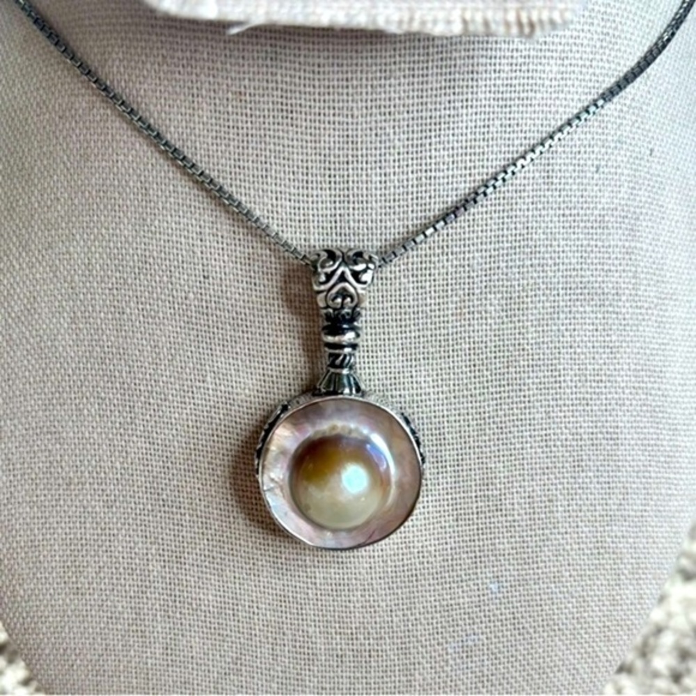 Vintage 925 Sterling Silver Mother of Pearl Blister Pearl Pendant Necklace